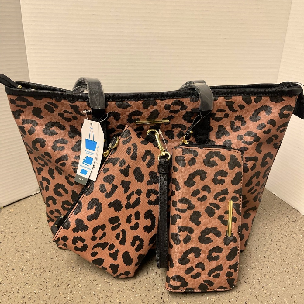 Time and Tru 3 in1 Animal Print Hand bag set Brand new